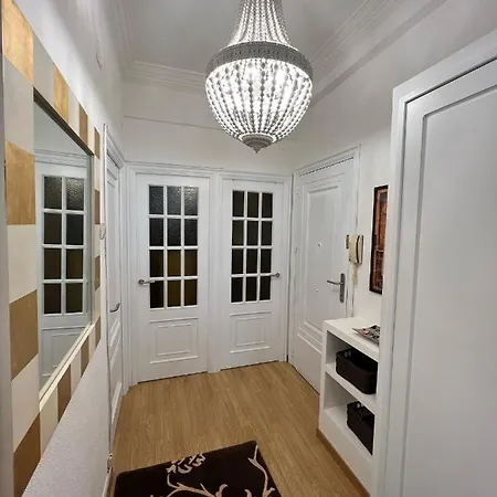 Amplio Y Centrico Piso Con Patio. A Coruna