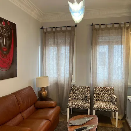 Apartment Amplio Y Centrico Piso Con Patio. A Coruna