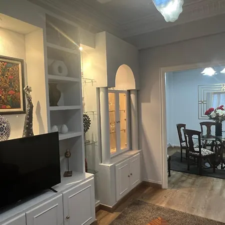 Apartment Amplio Y Centrico Piso Con Patio. *